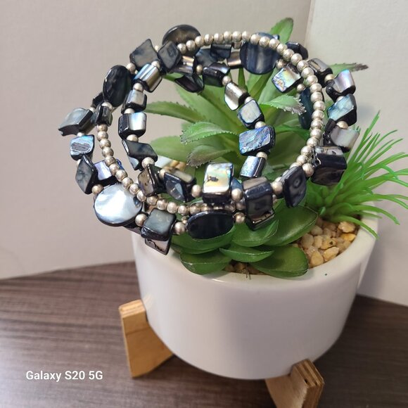 Unbranded Gray/Blue Tone Beaded Wrap Bracelet Pre-Owned Ladies Casual Office - Picture 6 of 7